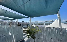 Ocean Dreams Suites - By The Harbour